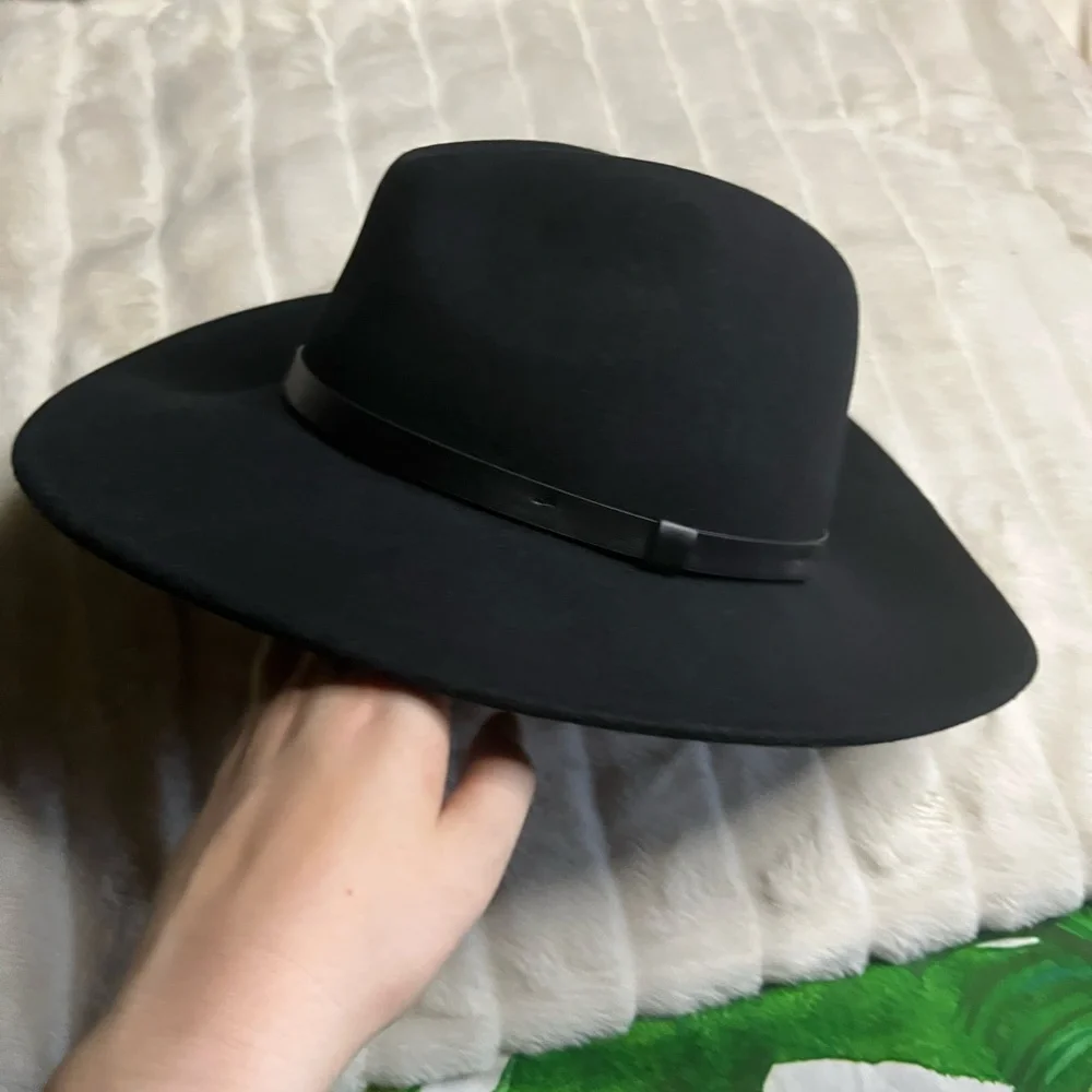 NWT Urban Outfitters OSFM Black Wide Brim Casual Festival Summer Midwest Hat